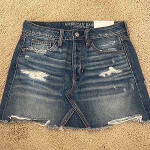 American eagle denim skirt, size 2, never worn